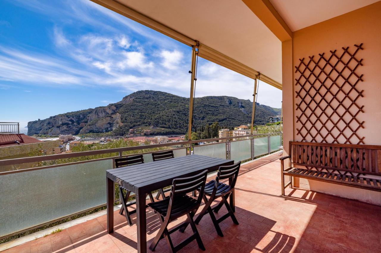 Casa Matilde - Appartamento Vista Mare - Con Posto Auto Фінале-Лігуре Екстер'єр фото