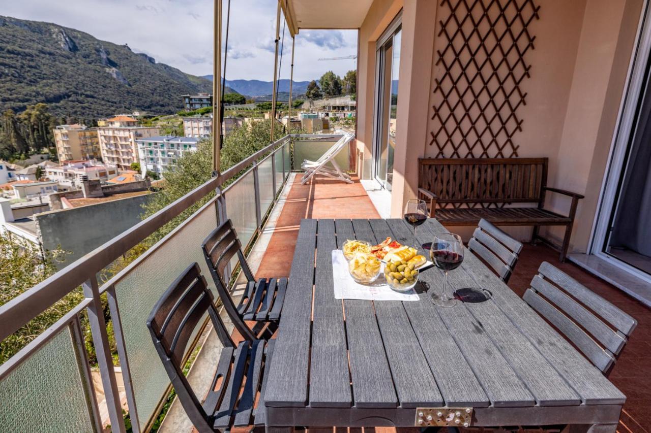 Casa Matilde - Appartamento Vista Mare - Con Posto Auto Фінале-Лігуре Екстер'єр фото