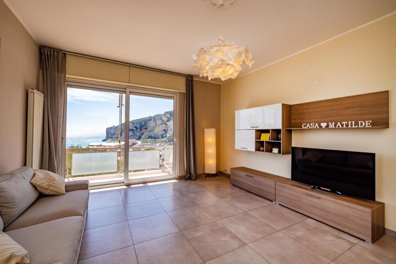Casa Matilde - Appartamento Vista Mare - Con Posto Auto Фінале-Лігуре Екстер'єр фото